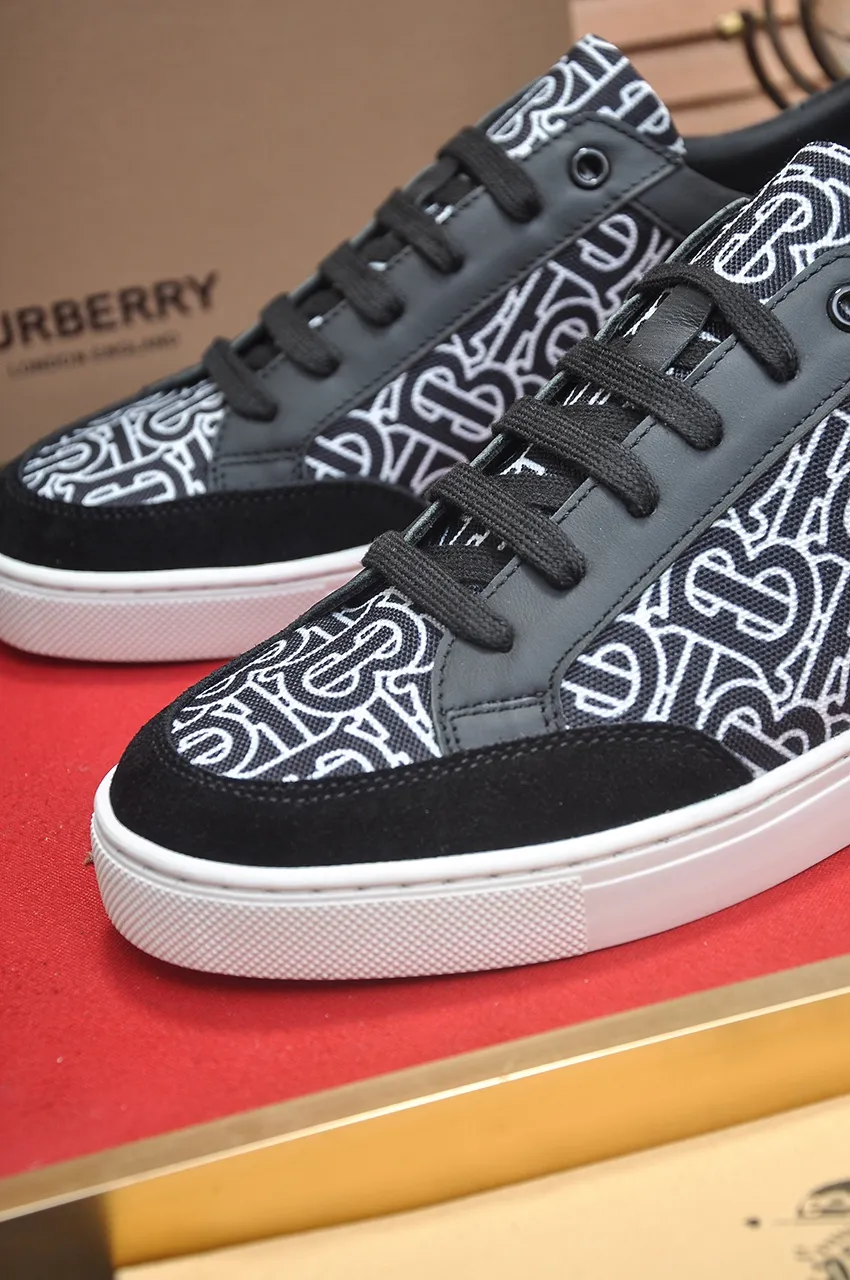 Men's shoes💰480💶[Burberry] (cowhide lining) classic low-top sneakers｜Imported cowhide with classic plaid fabric｜Cow leather lining｜Original outsole｜Fine workmanship and comfortable to wear Size: 38-44 (customized at 45)
